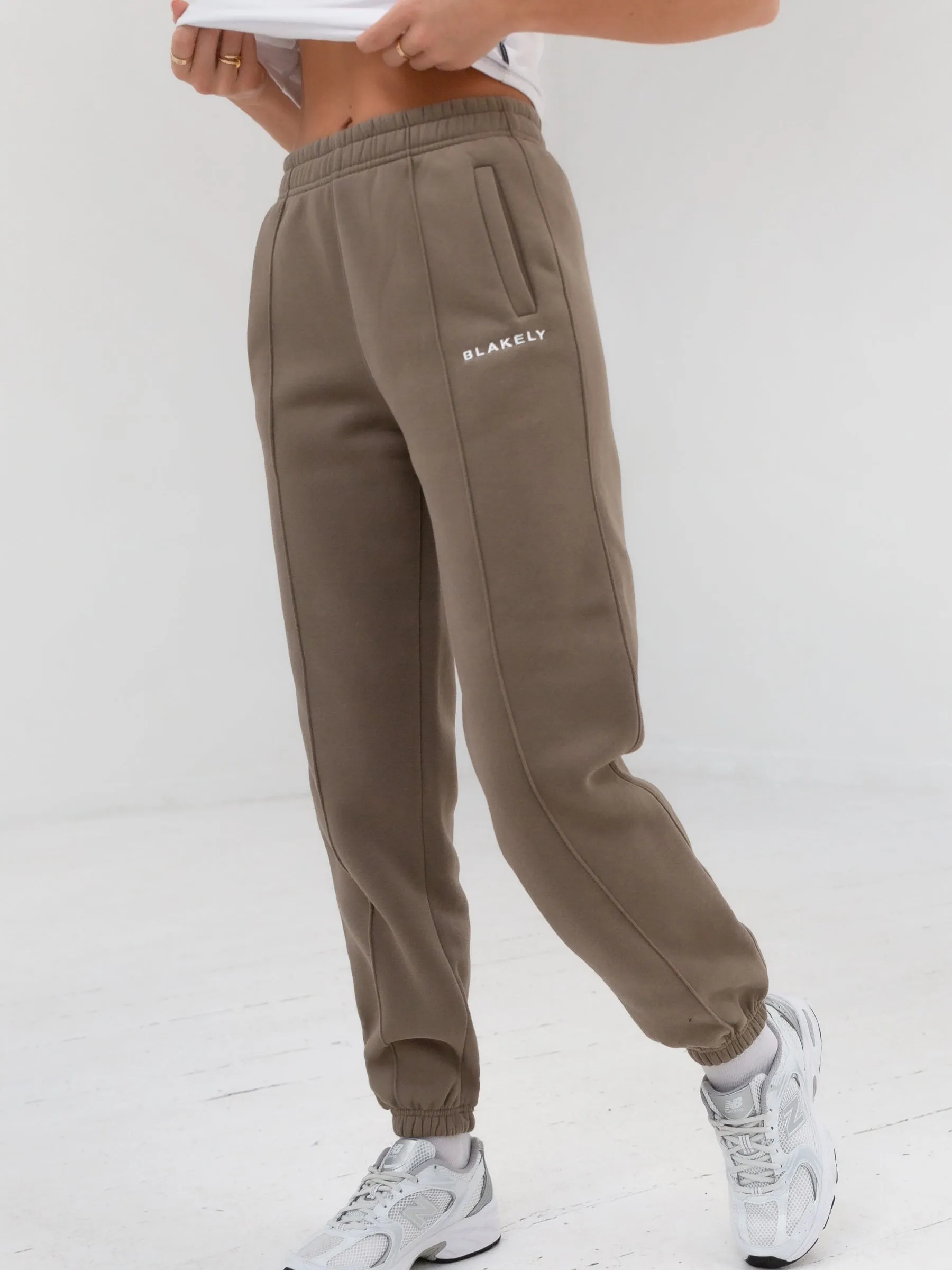 Everyday Sweatpants - Brown