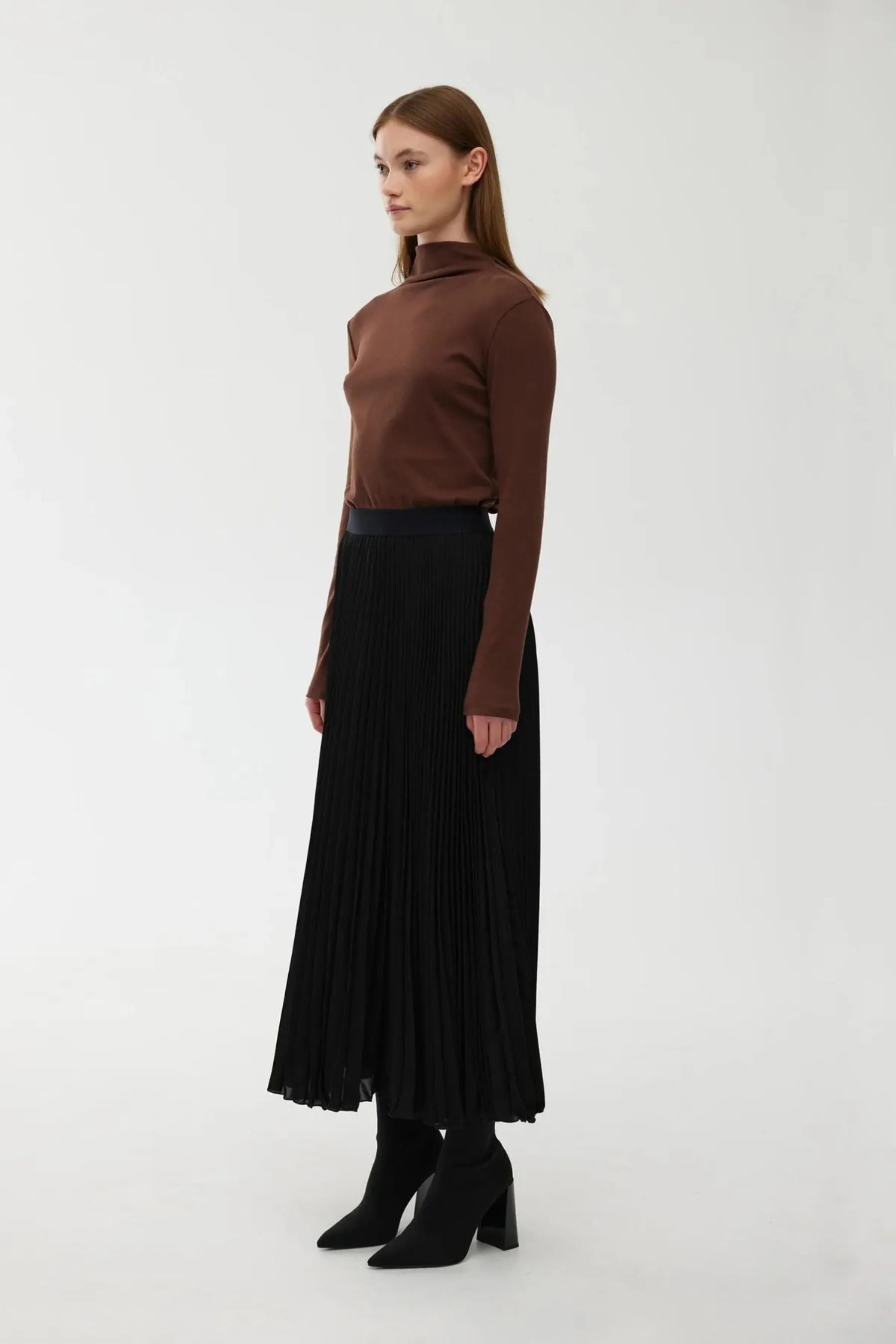 Goldie Pleat Skirt | Black