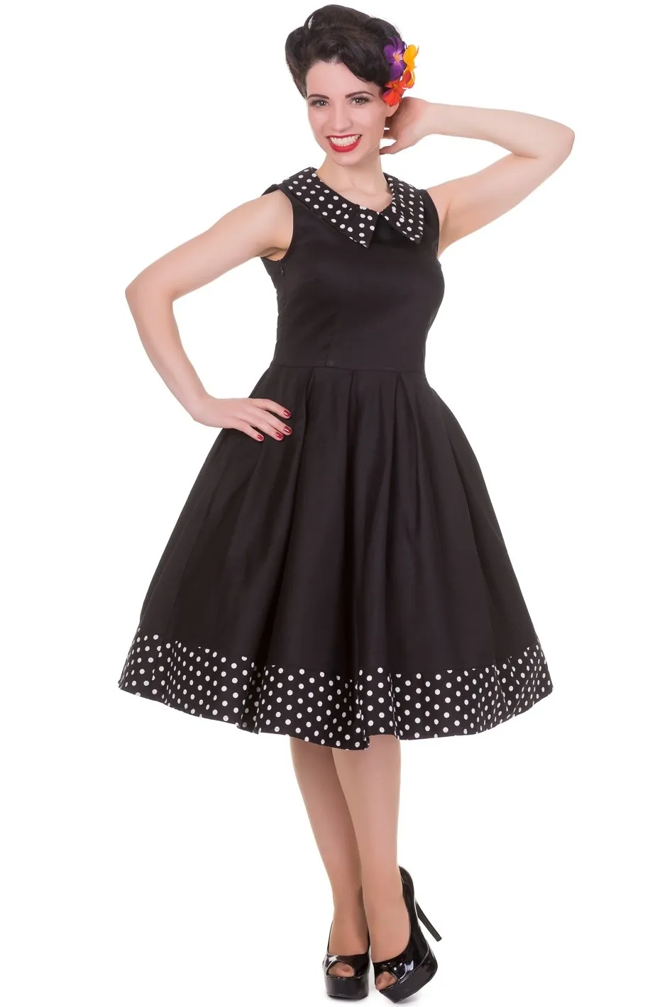 Hazel vintage Inspired Swing Dress in Black