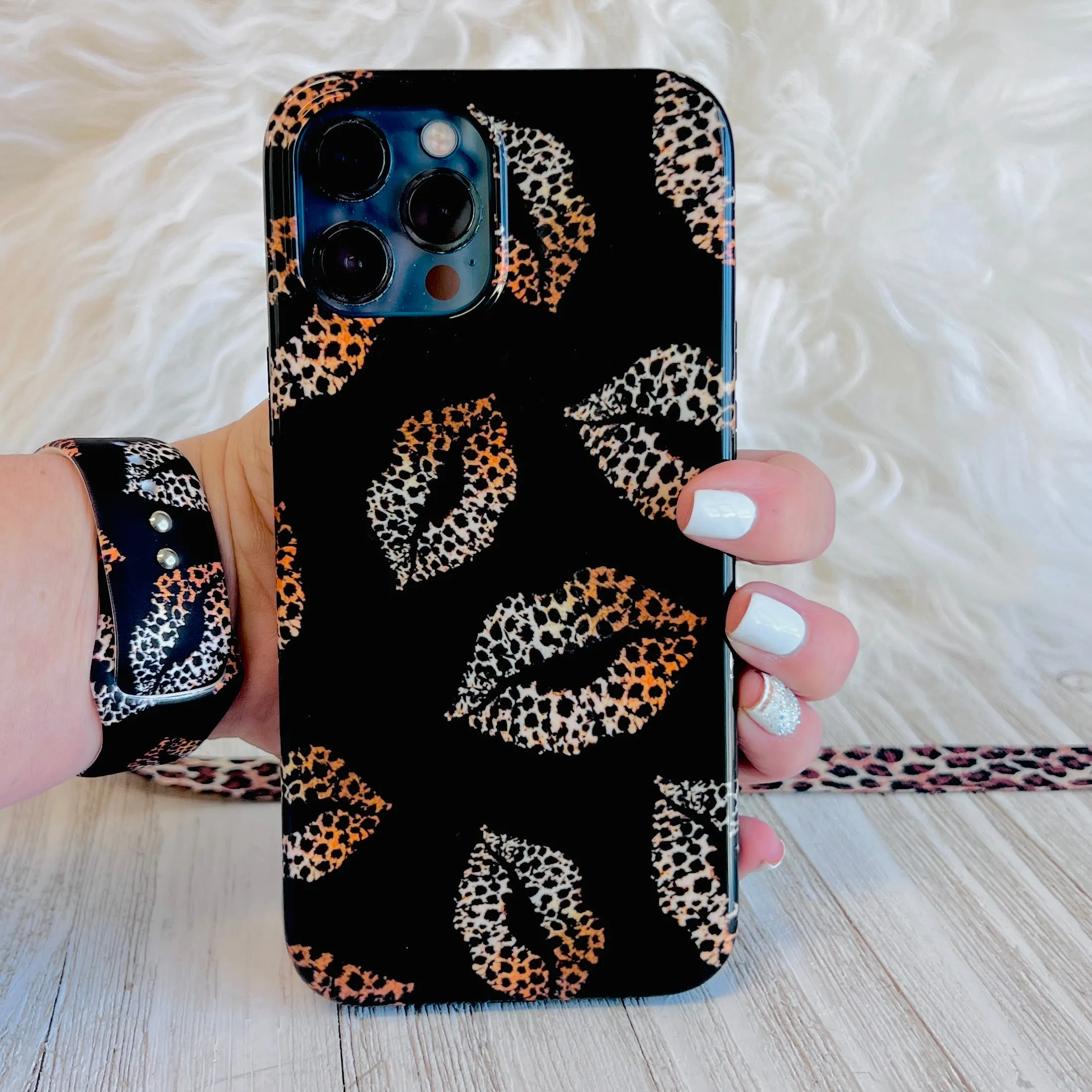 Leopard Smooches Case For iPhone