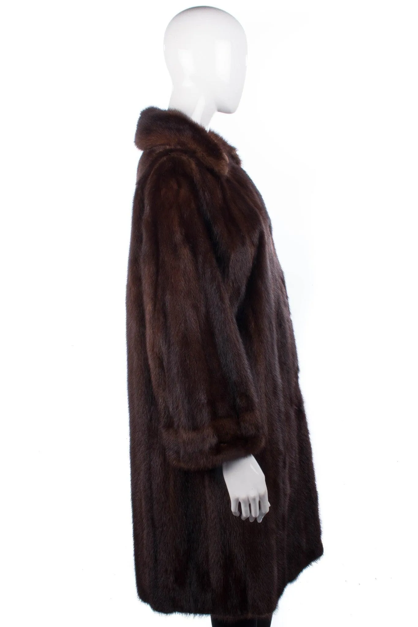 Lovely full length vintage M.Michaels ranch mink coat. Deep mahogany brown, very shiny