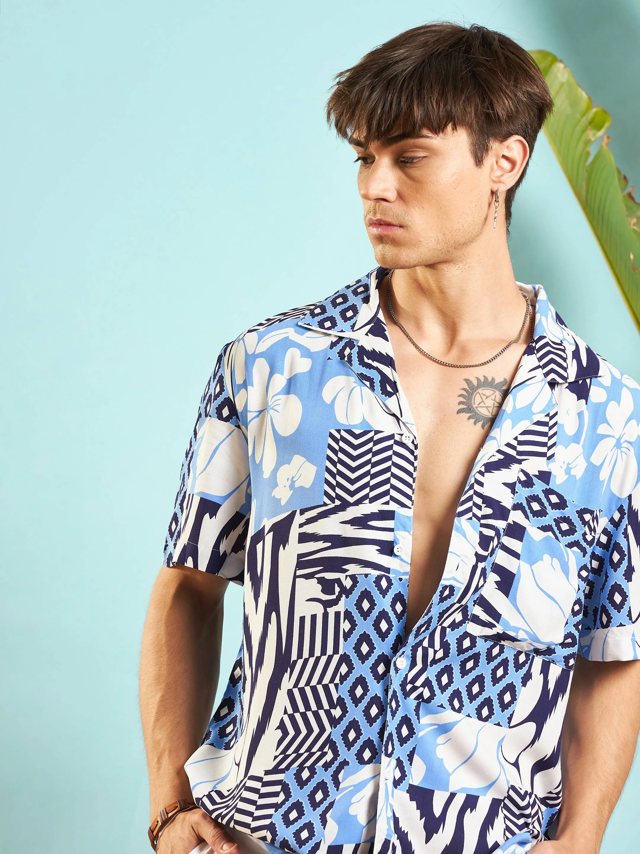 Men White & Blue Leopard Relax Fit Shirt