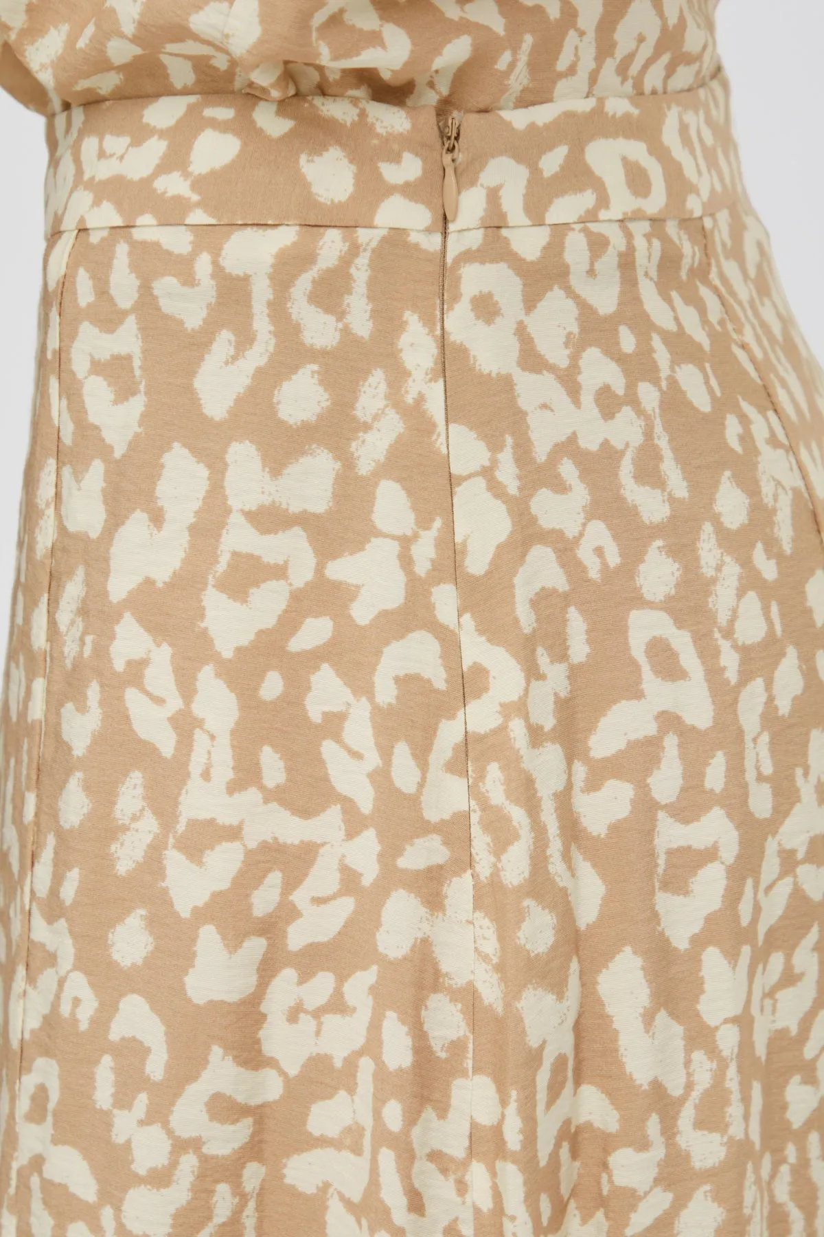 Tamiko Skirt Natural Leopard Print