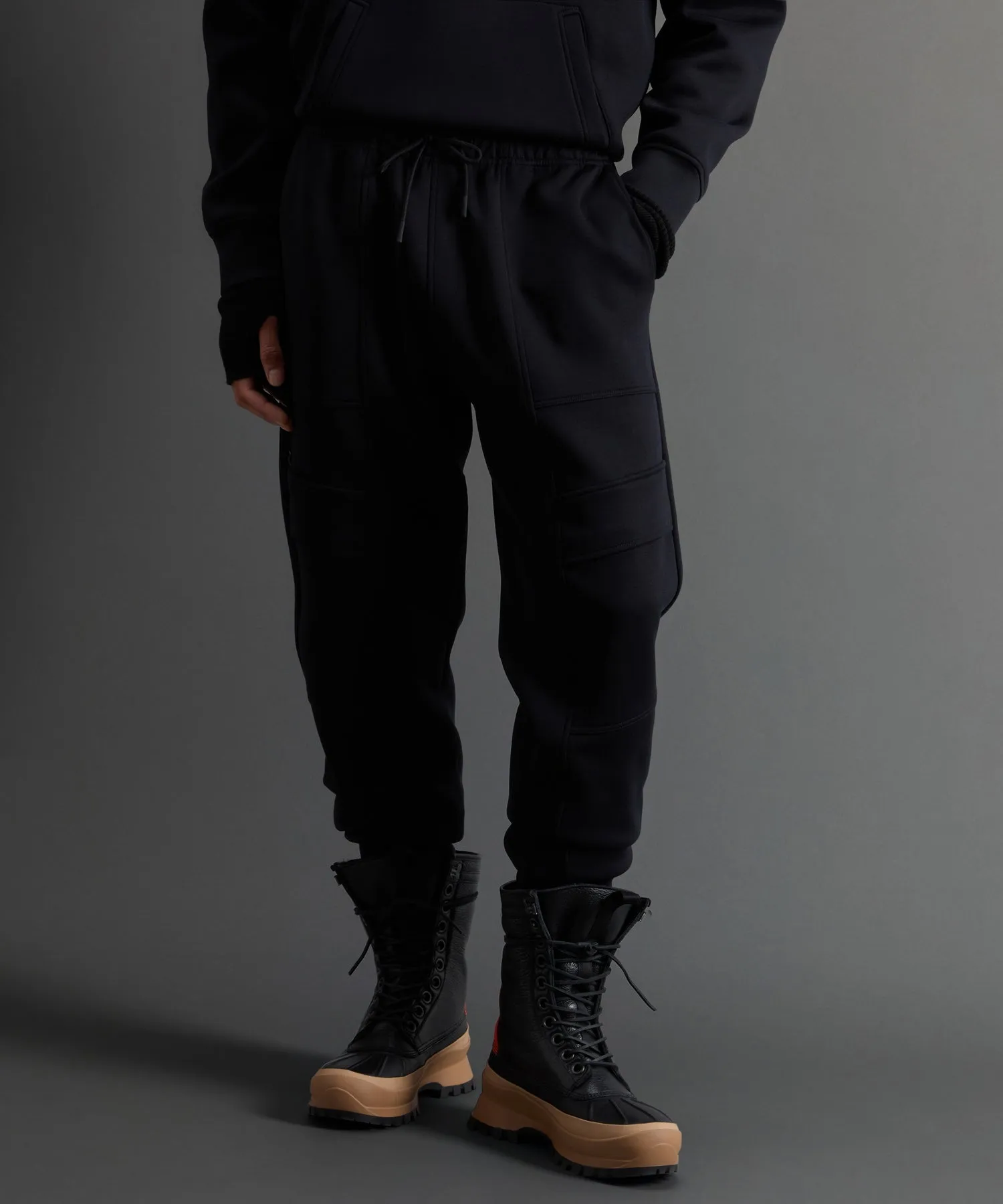 Todd Snyder X Woolrich Luxe Tech Pant in Black