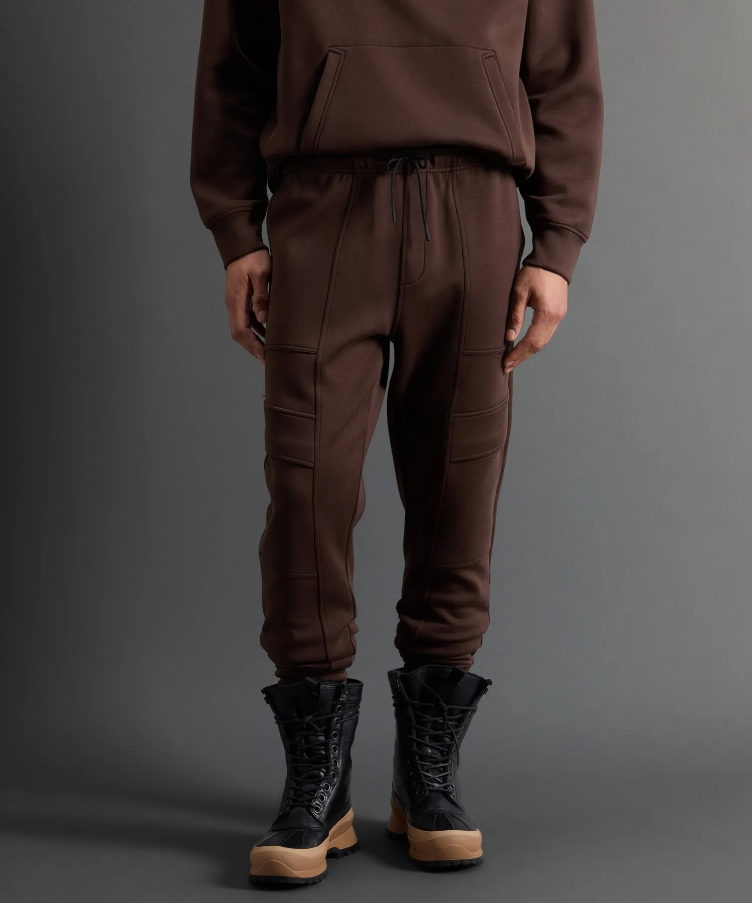 Todd Snyder X Woolrich Luxe Tech Pant in Brown