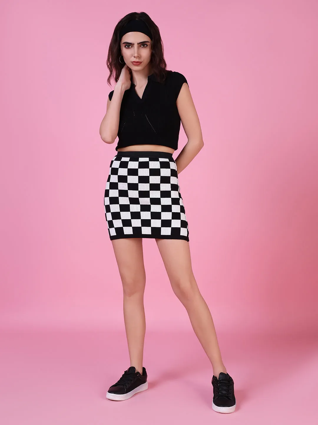 Women Black Checked Pencil Skirt